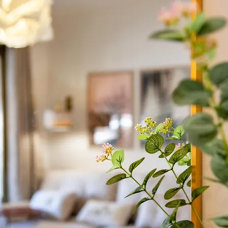 Le Charme Yourhosthelper Apartman